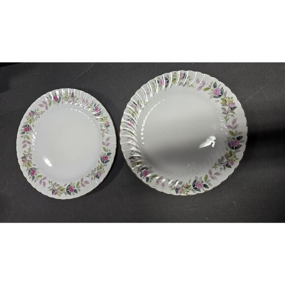 Creative Fine China 2345 Japan Rose Floral Gold Rim Scalloped Plates Set of 2 - Picture 1 of 7